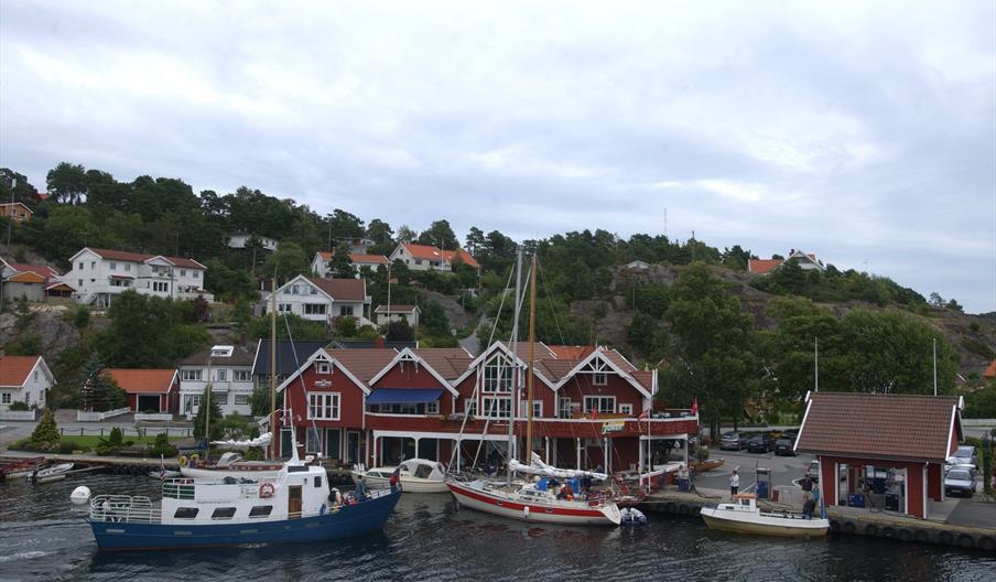 Høllen Brygge