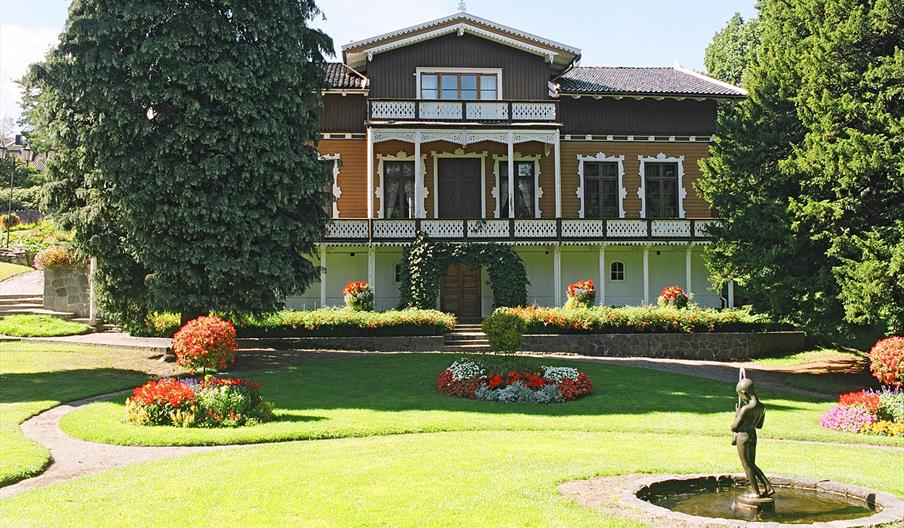 Myren Gård og Rhododendron Park