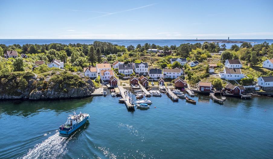 Ferje til Merdø
