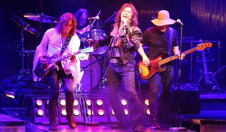 Åge Sten Nilsen // Queen – The Golden Years