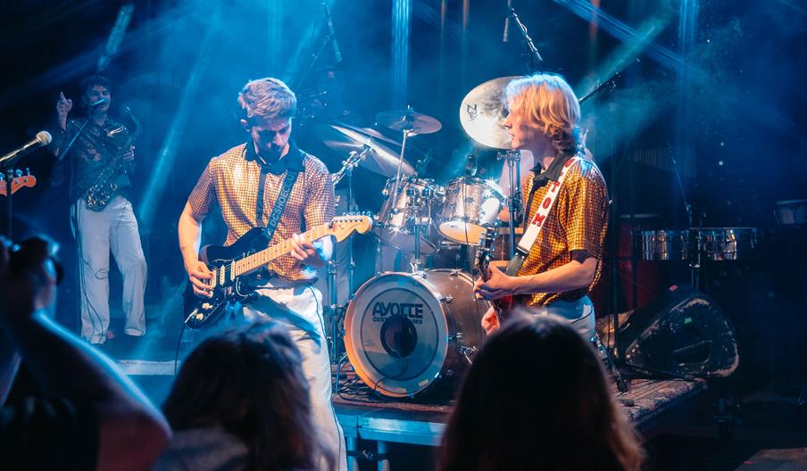 OMB klare for å sette stemninga!