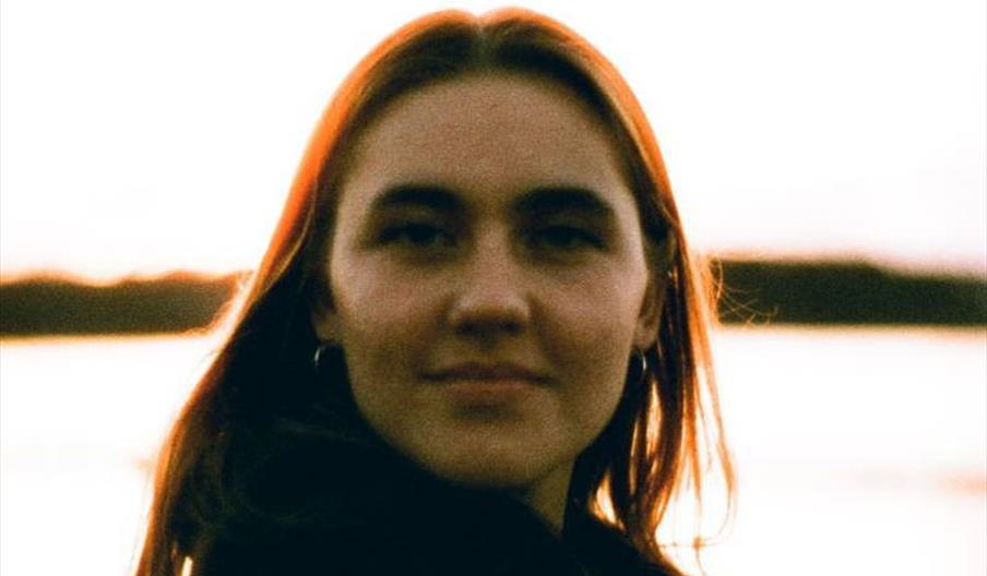Dirty Old Town pres: Sara Fjeldvær Sara Fjeldvær