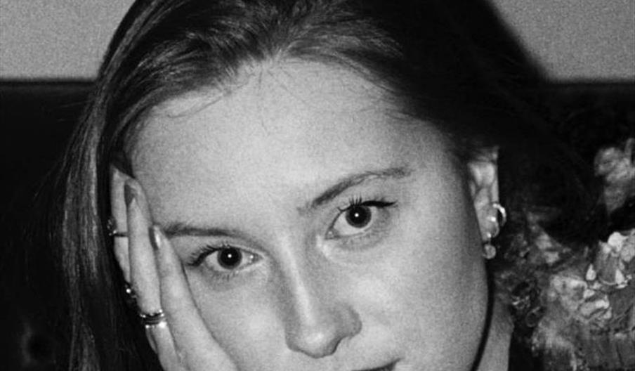 Ragnhild og // Søndager på Vaktbua Ragnhild og Vaktbua (Student)
