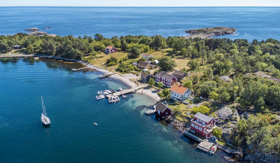Merdøgaard og stranda - Merdø i Arendal