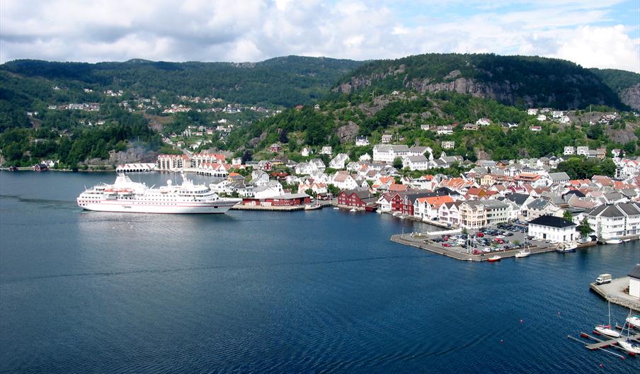 Tollbodbrygga gjestehavn