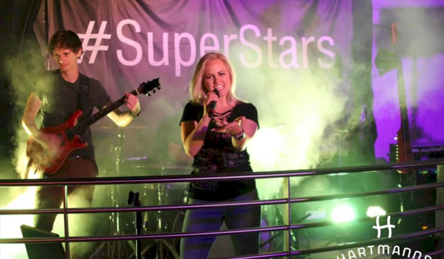 Julebord på Hartmanns brygge med SuperStars