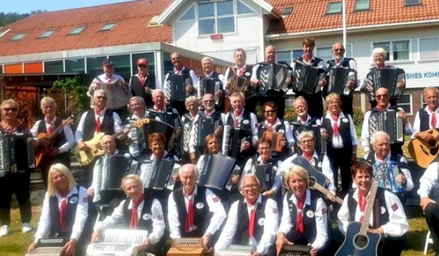 Lindesnes Trekkspillklubbs 35-års jubileumstrekkspillshow