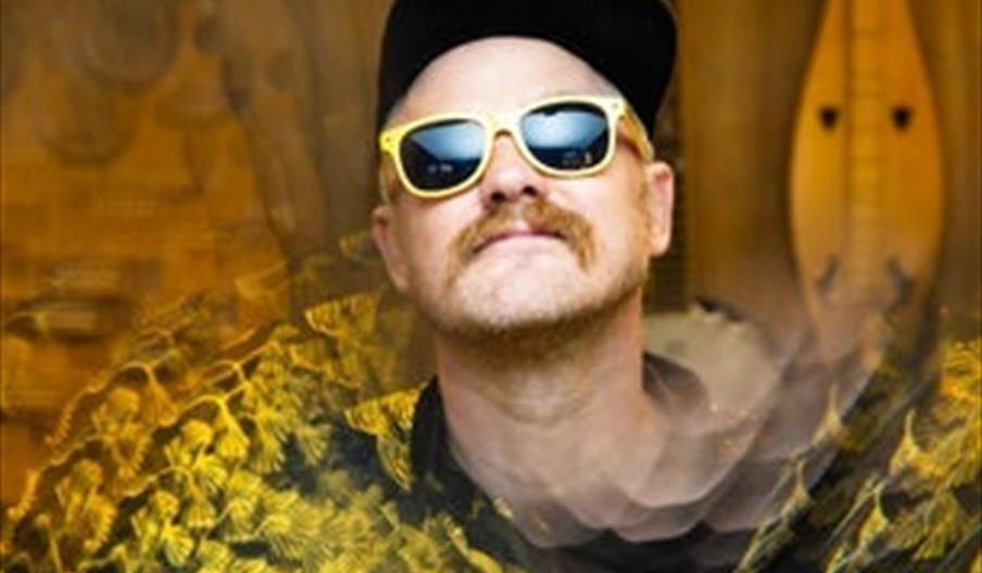 Dirty Old Town pres: Martin Horntveth; Gouldian Finch