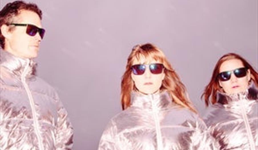 Dirty Old Town pres: Hedvig Mollestad Trio