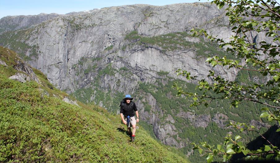 Fjelltur fra Lyseveien til Lysebotn