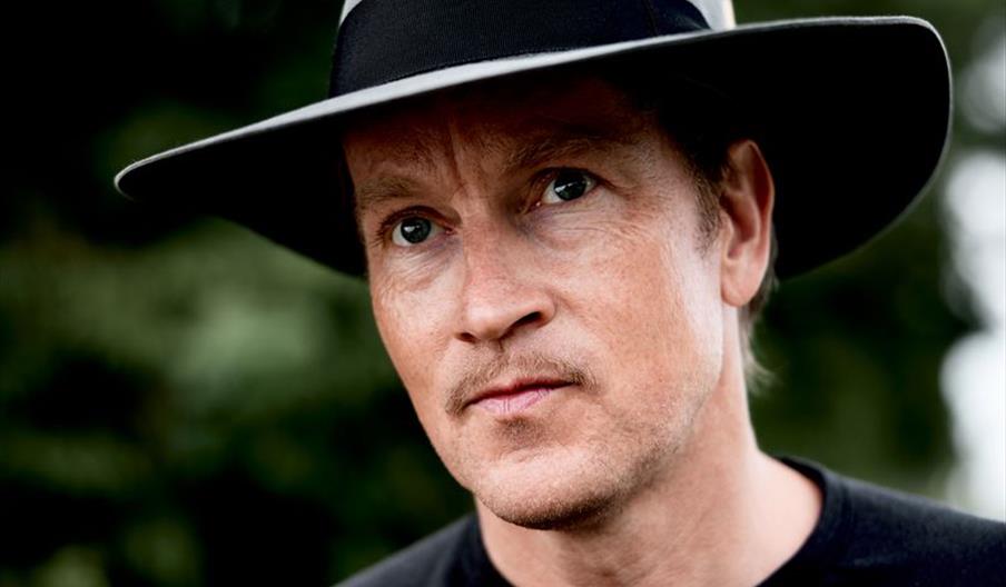 Øystein Greni presenterer Bigbang solo