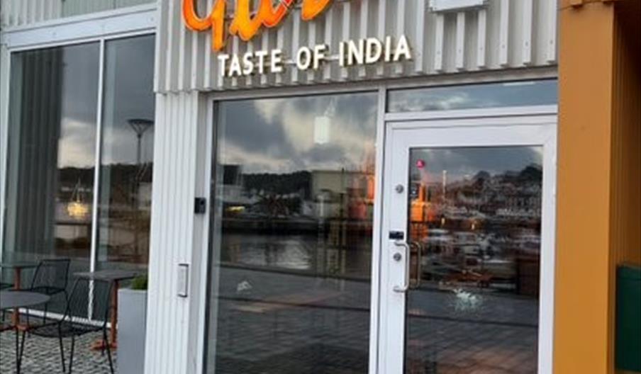 Bilde av baksiden hos Guru, Taste of India