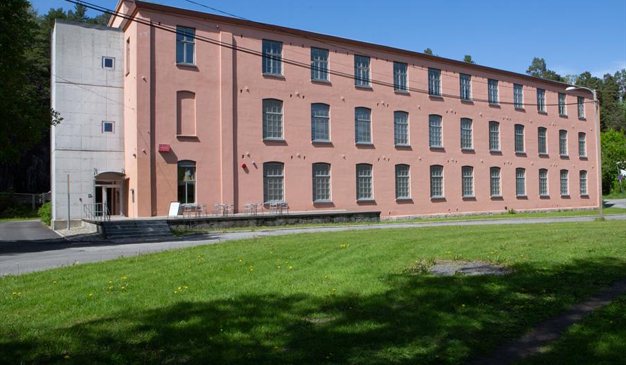 ytre fasade på Bomuldsfabriken Kunsthall