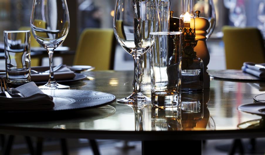Clarion Hotel Bar