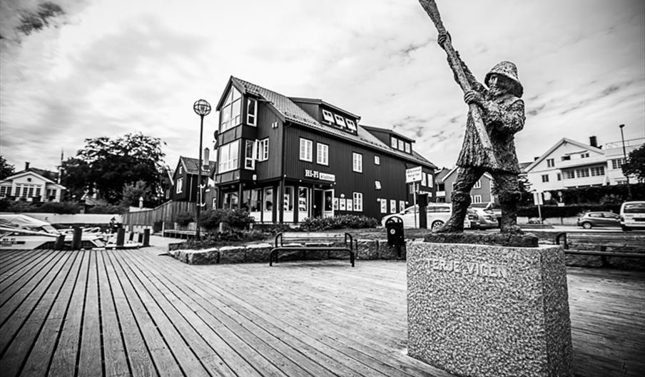 Byvandring i Grimstad: Dikterbyen