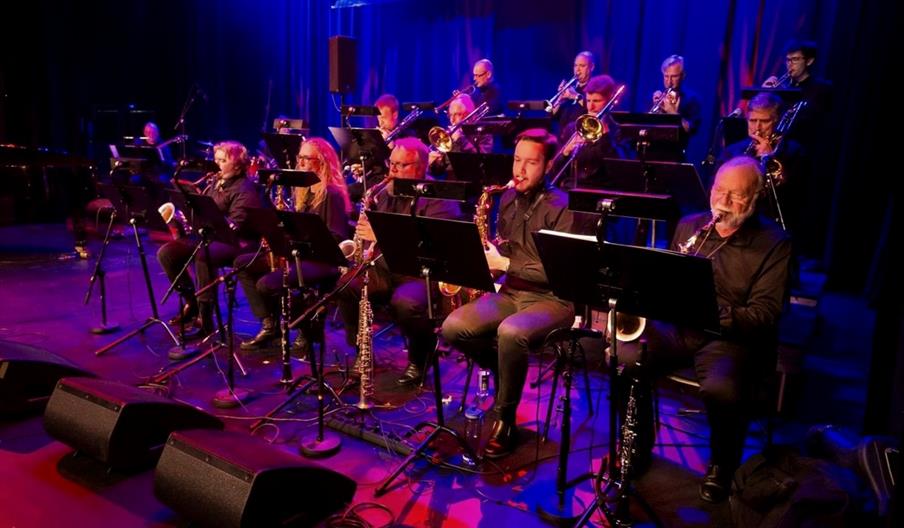 Swingende jul med Christianssand Storband