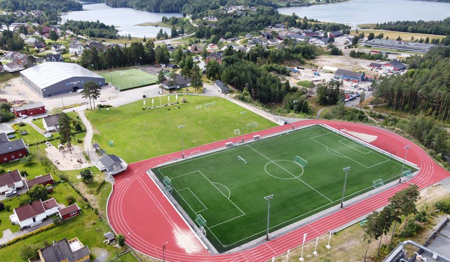 Birkenesparken idrettsanlegg