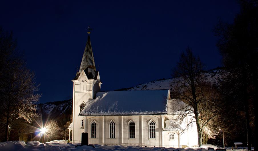 kirke i mørket