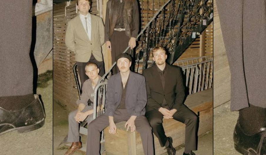 Villskudd + support: Dave & Ragnhild // Vaktbua Inngang Villskudd + support