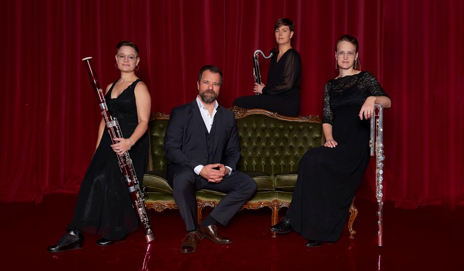 Musikkens Venner: Taffelpikene