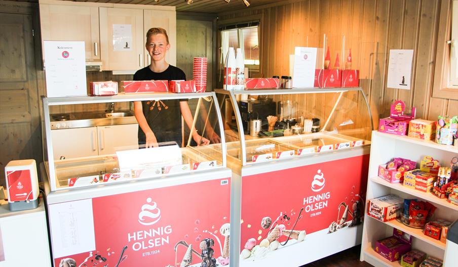 Flekkerøy Kiosk & Isbar