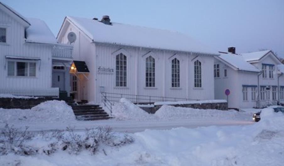 Julemarked med kafe, basar, marked og to små konserte