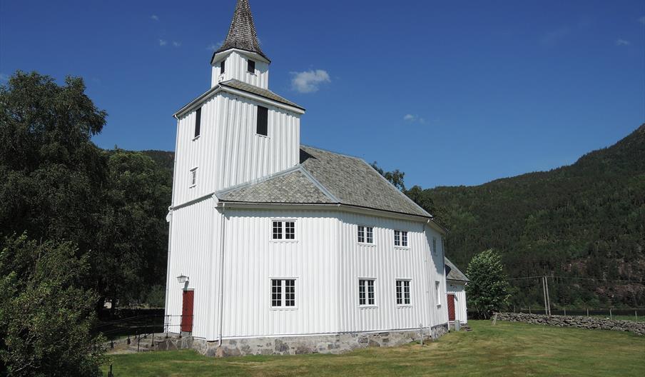 Hylestad Kyrkje