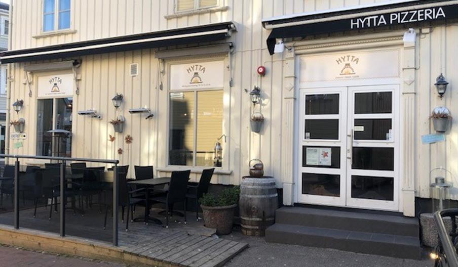 Utsiden av Hytta Pizzeria & Cocktailbar.