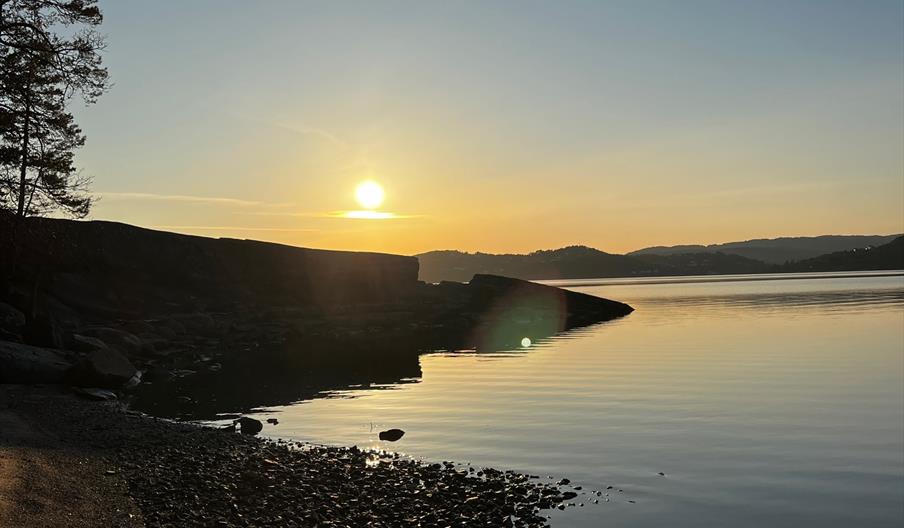 strand i solnedgang