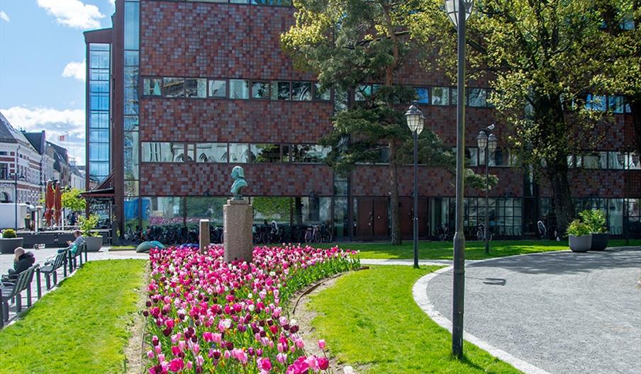 Kristiansand Folkebibliotek