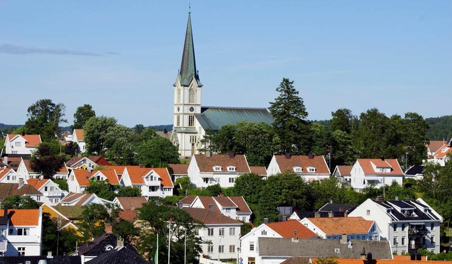 Lillesand Kirke