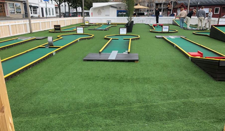 Bilde av minigolf anlegget.
