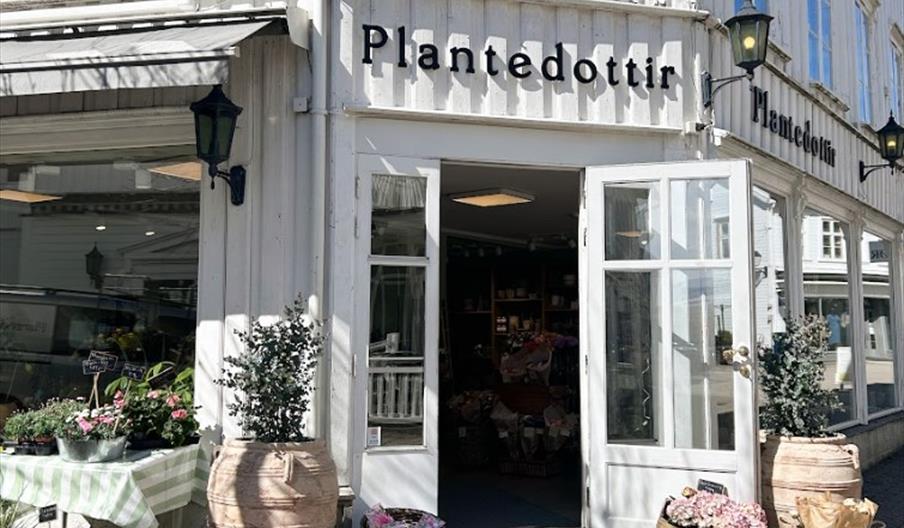 Bilde av en butikk utenfra