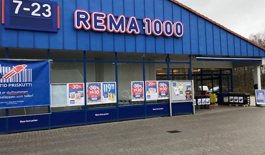 Bilde fra utsiden av butikken