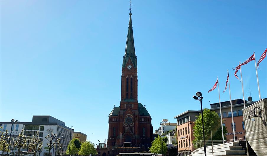 Trefoldighetskirken sett forfra