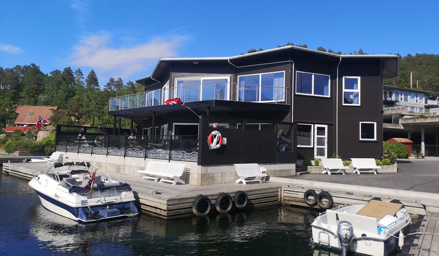 Trysnes Brygge Restaurant & bar