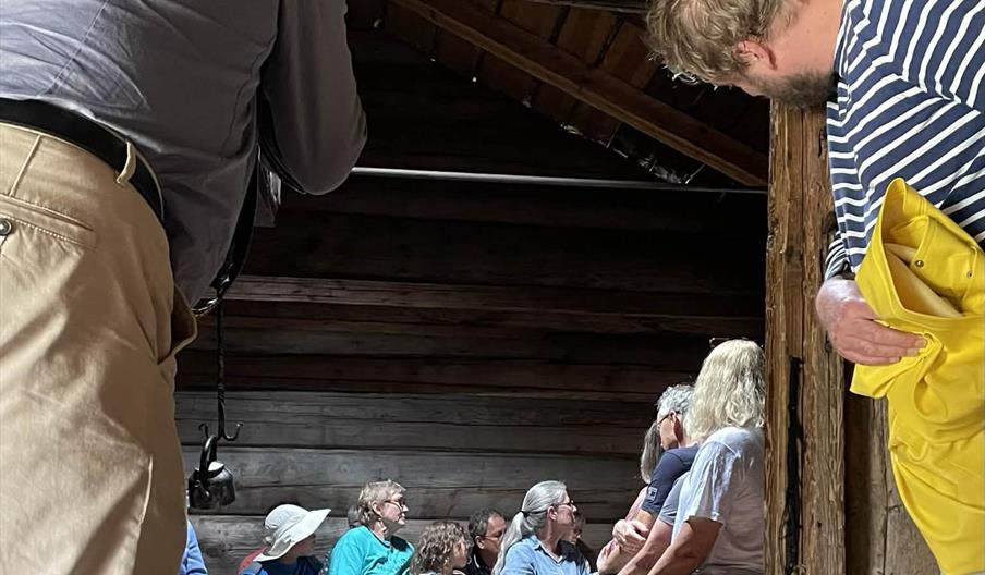 Der inne i Årestoga