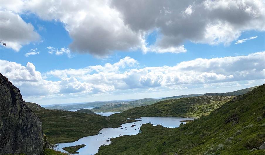 Båt- og gåtur med guide til Tindefjell