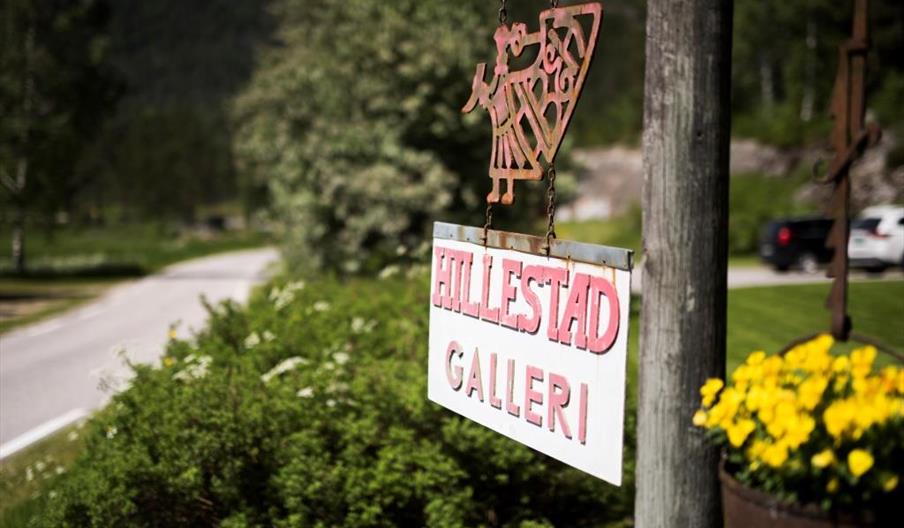 skilt til Hillestad galleri