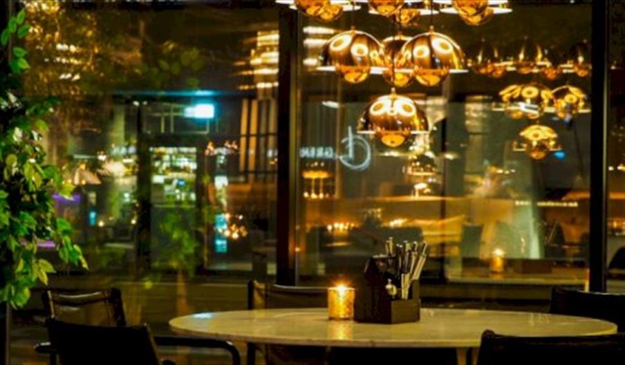 Spis Ute Uka // Grenseløs Restaurant