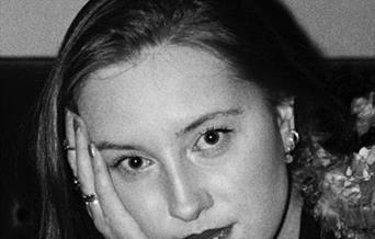 Ragnhild og // Søndager på Vaktbua Ragnhild og Vaktbua (Ordinær)