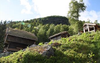 Hulreheimen , gamalt tun i Bykle, Setesdal.