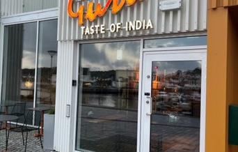 Bilde av baksiden hos Guru, Taste of India