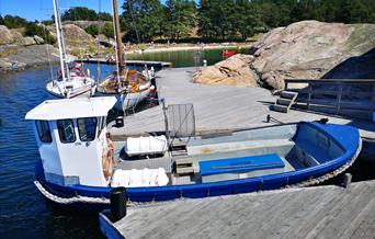 Båttransport til Bragdøya fra Lumber i Vågsbygd