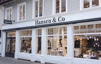 Hansen & Co.