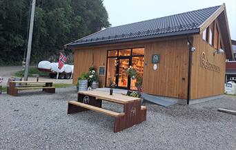 Fasade gårdsbutikk på Lindesnes gård