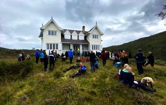Guidet båt- og gåtur til Lordehytta