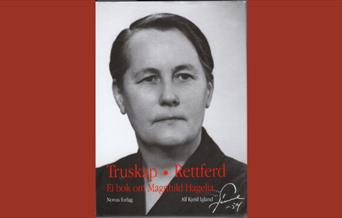 Omslag av boken "Truskap. Rettferd. Ei bok om Magnhild Hagelia"