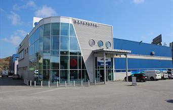 fasade på båtutstyrsbutikken Maritim AS på Stoa i Arendal