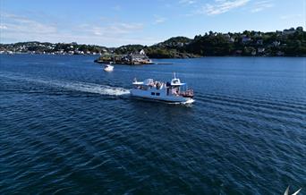 Merdøferga på vei ut Galtesund